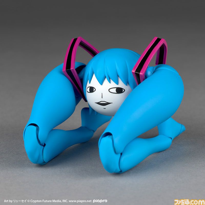 【初音ミク】シテヤンヨがリボルテックでフィギュア化、Amazonで予約受付中。あの“脚”が動く、曲がる、ポーズを決める