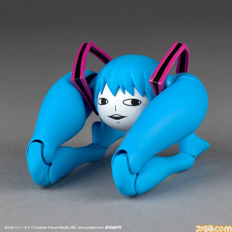 【初音ミク】シテヤンヨがリボルテックでフィギュア化、Amazonで予約受付中。あの“脚”が動く、曲がる、ポーズを決める