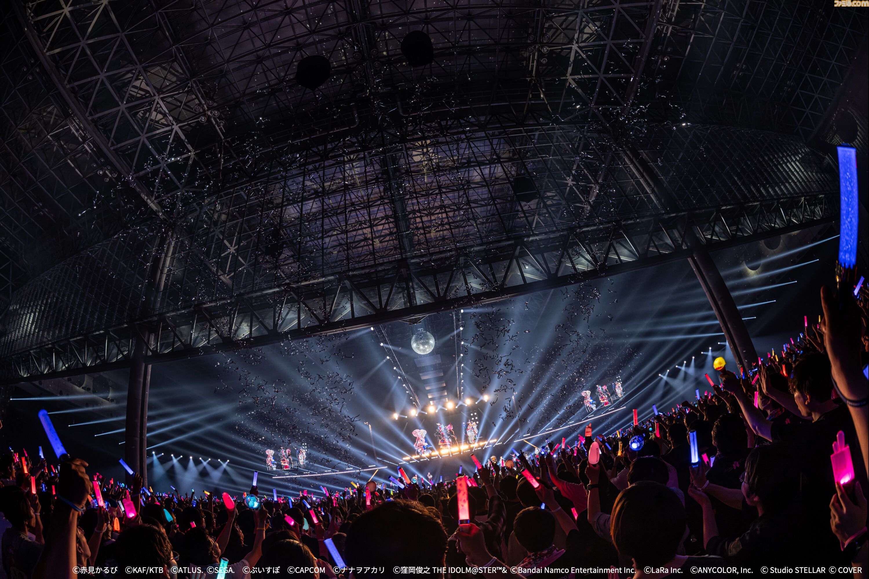 垣根超えすぎファッション×ライブ“X VORDER RUNWAY”リポート。春麗（スト6）、りせちー（ペルソナ4）、765プロ（アイマス）、B小町（【推しの子】）、人気VTuberやアーティストが勢ぞろい