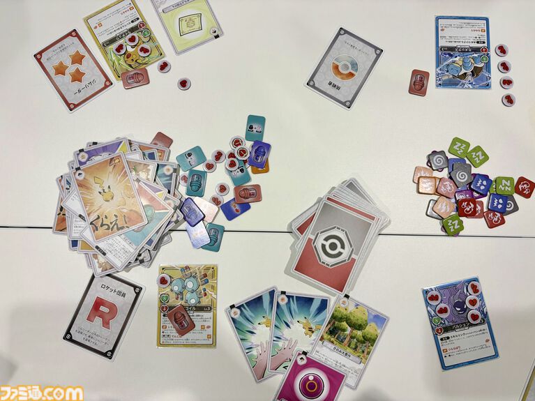 ポケモン×人狼風新作ゲーム『お前、もしかしてロケット団?』をひと足早く遊んでみた! 人狼のような騙しあい×ポケモンバトルの戦略ゲーム。ポケモントレーナーになりきって役割を果たせ