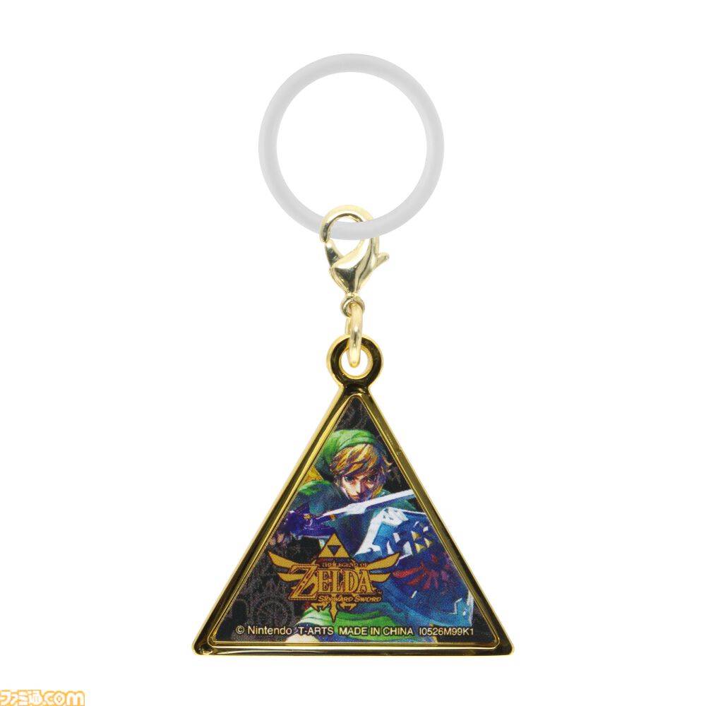 『ゼルダの伝説』トライフォースを模した重量感のあるメタルチャームが10月にガチャで登場。『時のオカリナ』『ブレワイ』などがラインアップ