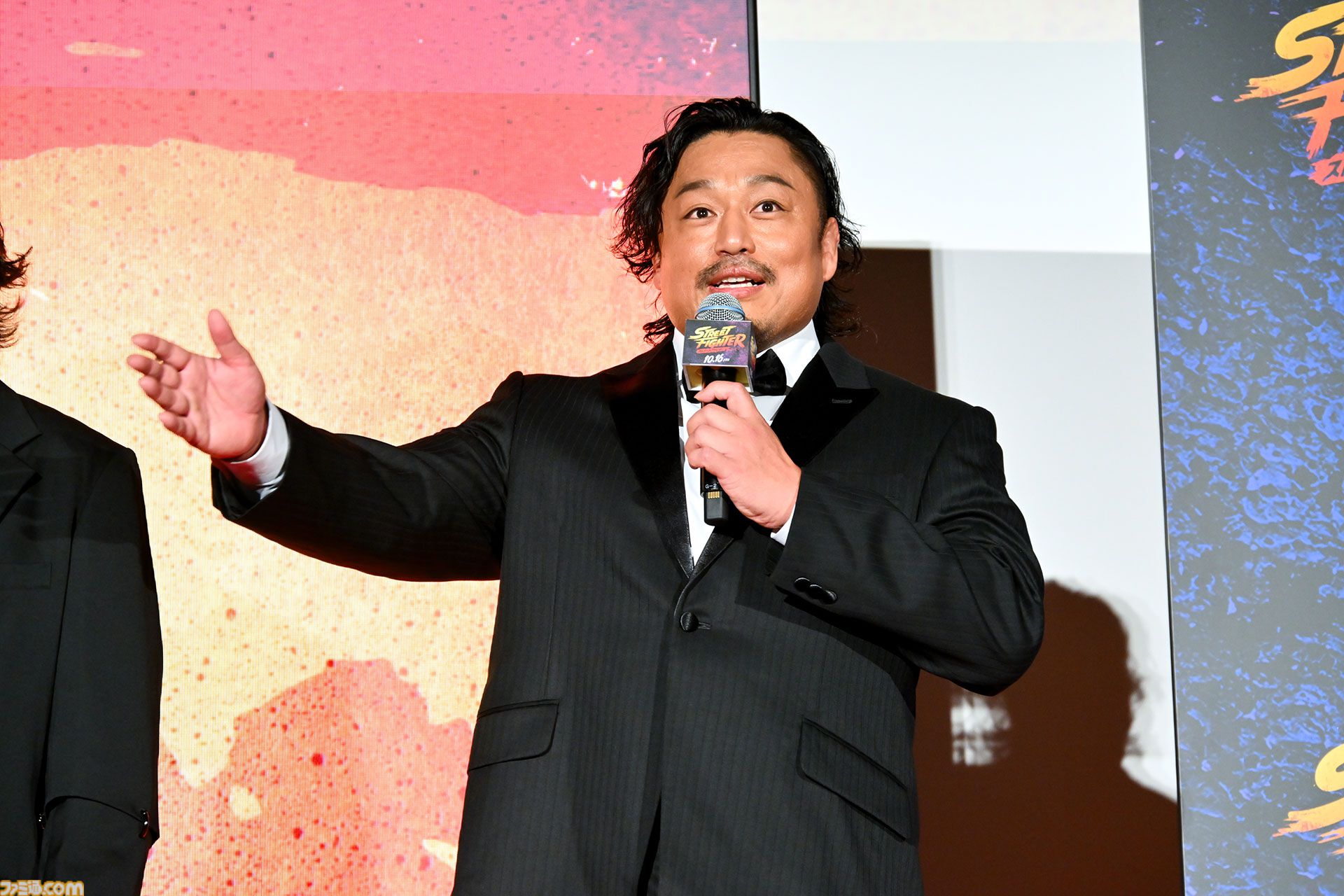 『ストリートファイター／ザ・ムービー』は明日（10/16）公開。後藤洋央紀（E. 本田）「スーパー頭突きは真似しないで」。狩野英孝、なだぎ武らも登壇したジャパンプレミアリポート