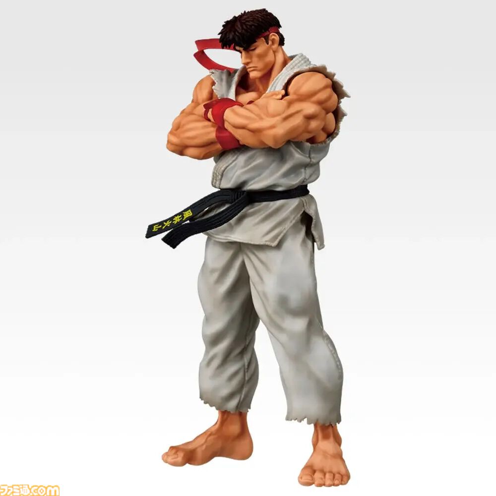 『スト2』一番くじ“俺より強い奴に会いに行く”が11月11日より順次発売。C賞はボーナスステージの“ドラム缶”風湯呑。殴られ蹴られのボコボコ造形