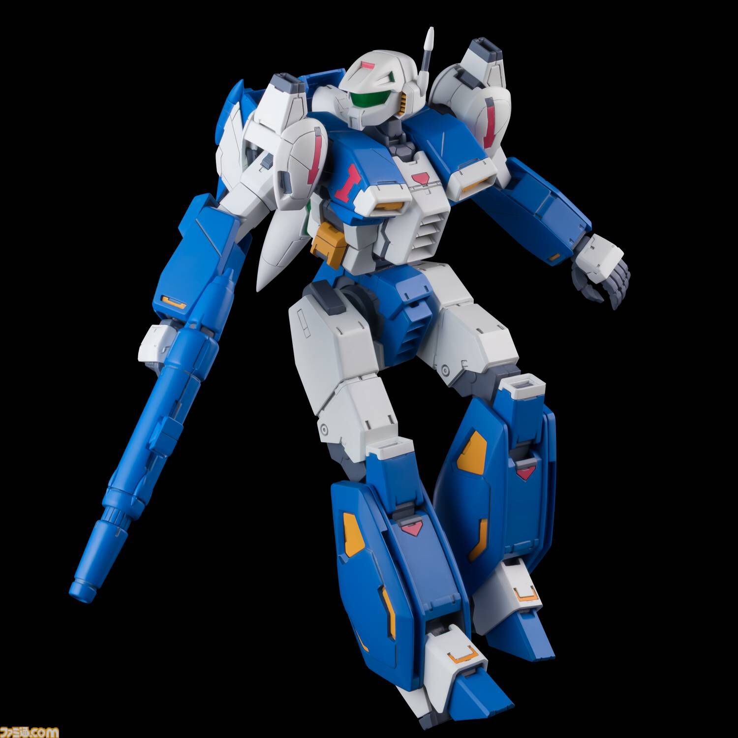 『フォーメーションZ』の自機・イクスペルがプラモデルで登場。『スパロボ』寺田貴信がプロデュース、『ガンダム』海老川兼武がデザインをリファイン
