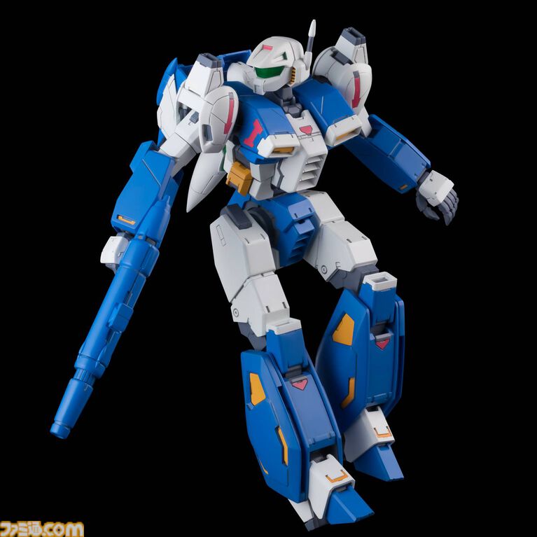 『フォーメーションZ』の自機・イクスペルがプラモデルで登場。『スパロボ』寺田貴信がプロデュース、『ガンダム』海老川兼武がデザインをリファイン