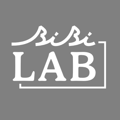 “推し抱き枕”の女性バージョンが発売。立体バスト&くびれのメリハリボディで着せ替え可能。推しに合わせて2サイズが選べる