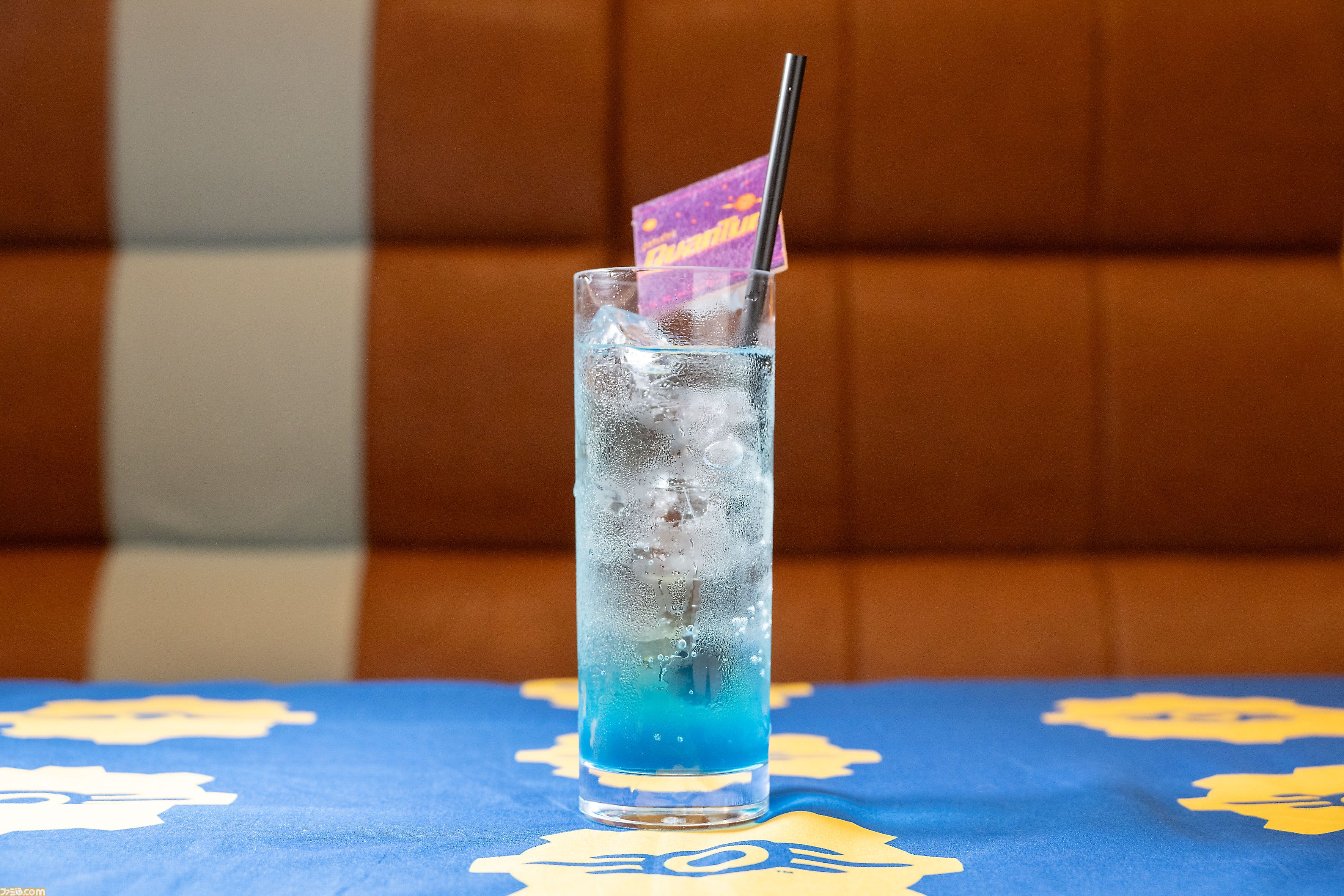『Fallout』東京コラボカフェの店内装飾公開。『Fallout 4』ダイアモンドシティ大型パノラマタペストリーや等身大タカハシパネルを設置