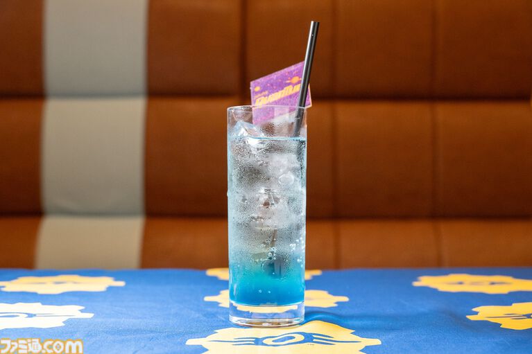 『Fallout』東京コラボカフェの店内装飾公開。『Fallout 4』ダイアモンドシティ大型パノラマタペストリーや等身大タカハシパネルを設置