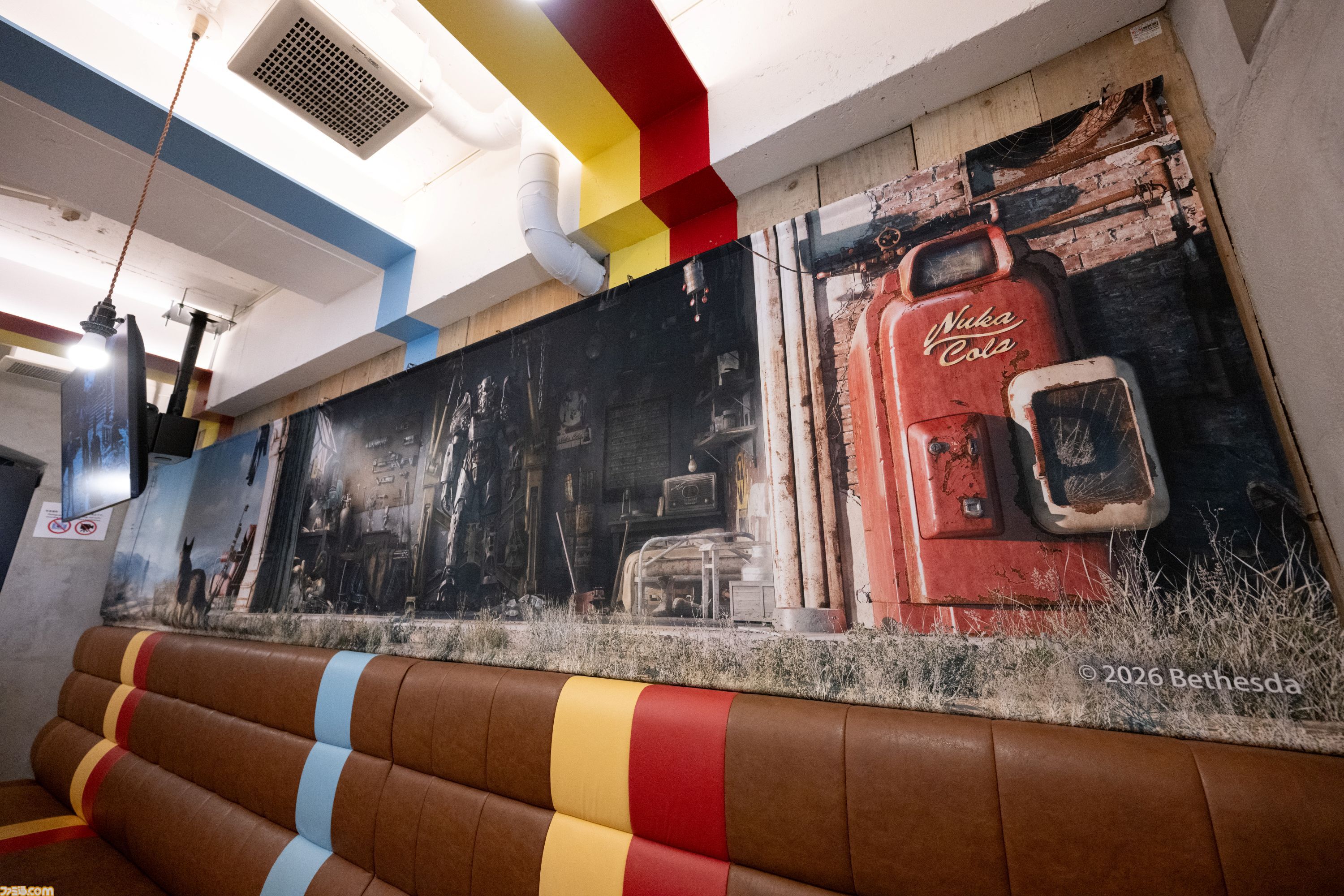 『Fallout』東京コラボカフェの店内装飾公開。『Fallout 4』ダイアモンドシティ大型パノラマタペストリーや等身大タカハシパネルを設置