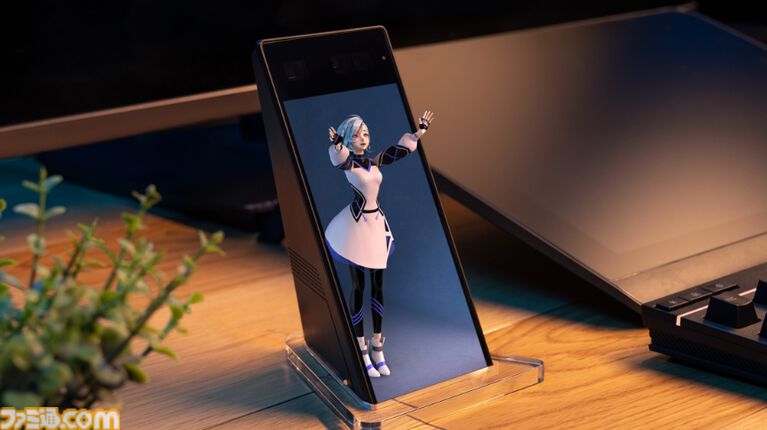裸眼で3Dコンテンツが楽しめる空間再現ディスプレイ“ELF-MN1”が12月11日発売。アクリルスタンド採用の小型6インチモデル。推定価格54000円