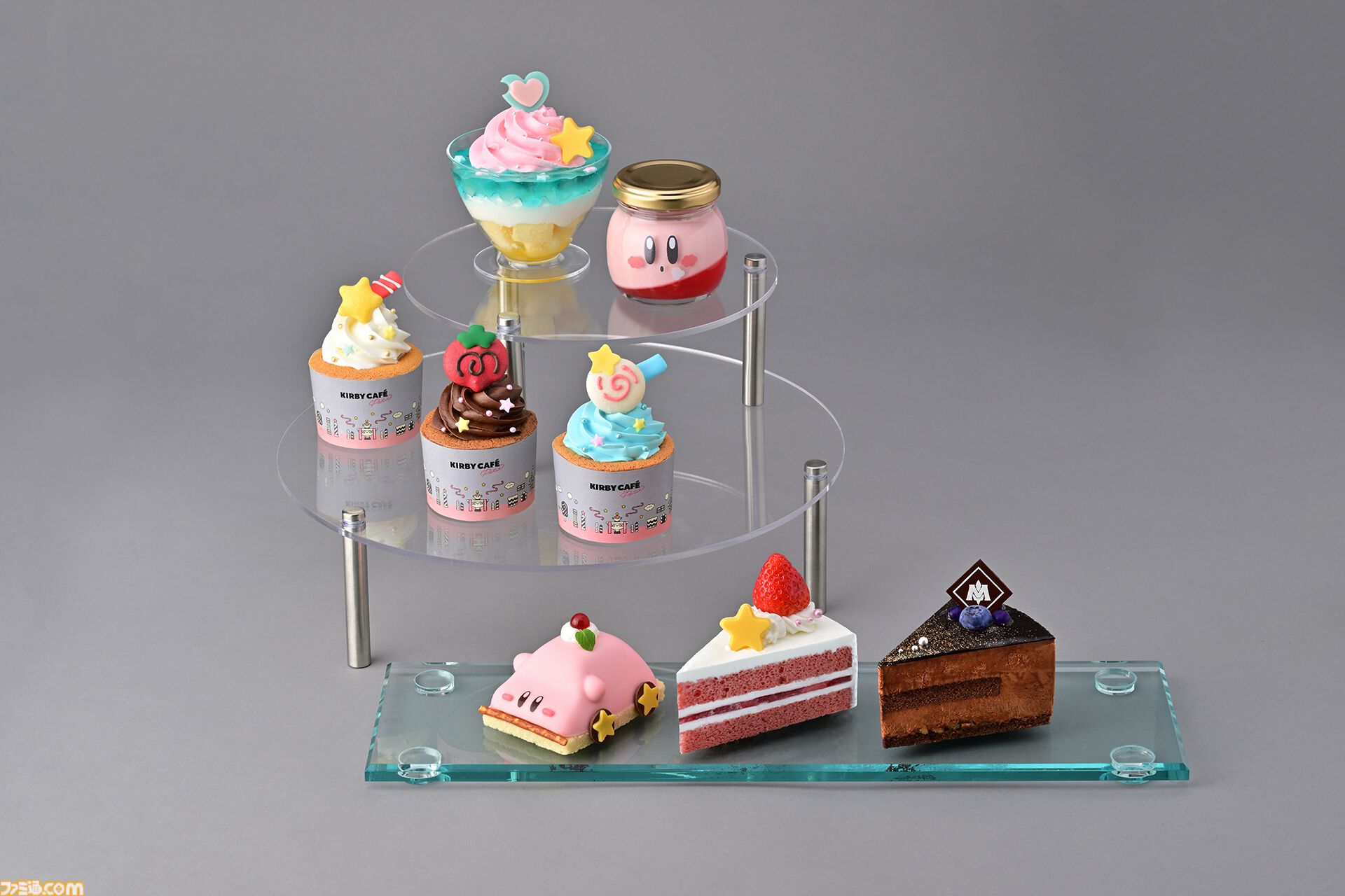 「カービィカフェ PETIT」初のホールケーキが11月11日に発売。チョコのカービィが“ちょこん”と乗った4号サイズのいちごケーキ