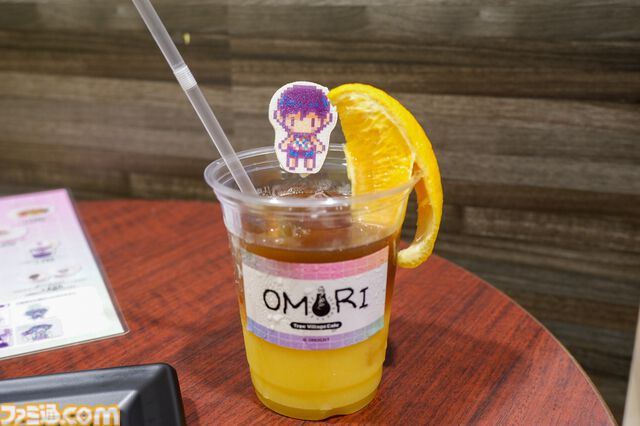 『OMORI』カフェレポート。ケルのドリンクは“入門者向け”オレンジジョー。かわいいカフェ店員姿のオモリたちがお出迎え